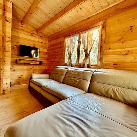 Chalet Bois Jacuzzi Bessan Buitenkant foto