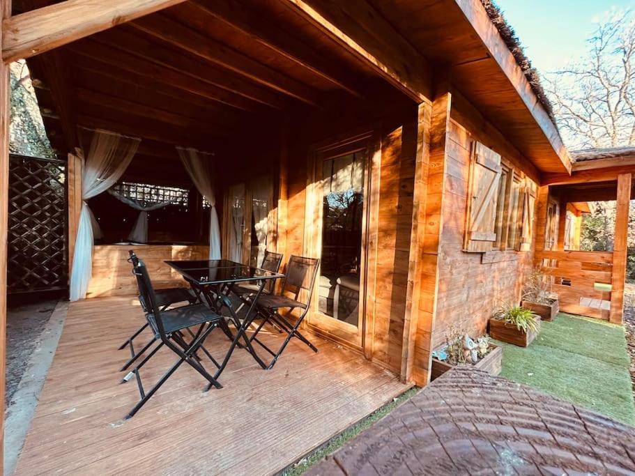 Chalet Bois Jacuzzi Bessan Buitenkant foto